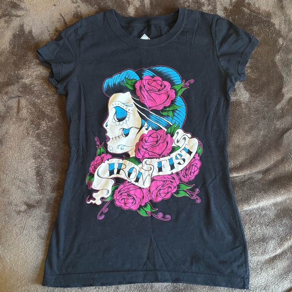 Iron Fist Black Tee with Vibrant Graphic - Picture 4 of 5